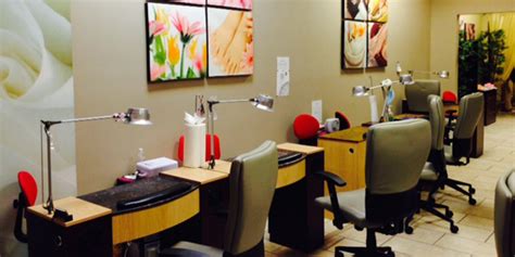 LV Nails & Spa, Canton, OH 